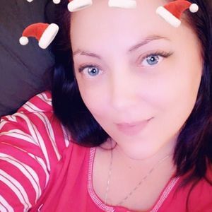 Meet your Posher, Cynthia